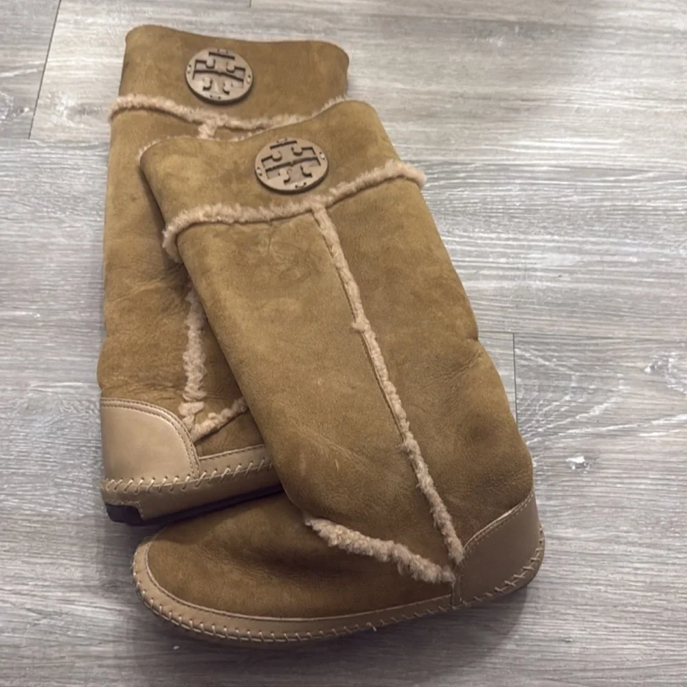 Tory Burch Amelie soft winter size 7